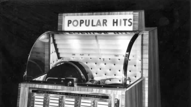 Musicola E40/10 Factory Photo - Front View